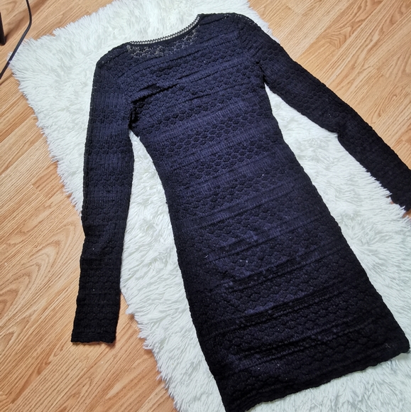 Black Dress - Picture 2 of 9